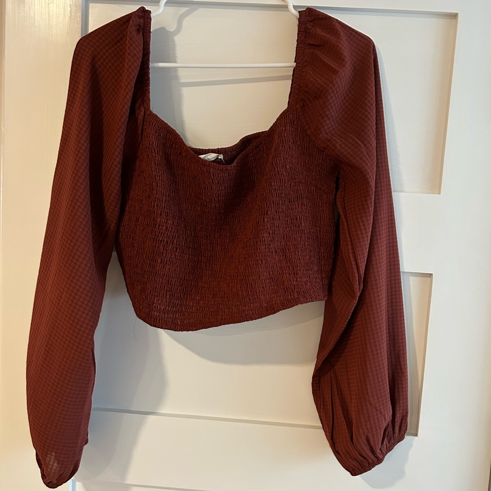 Cropped long sleeve blouse
